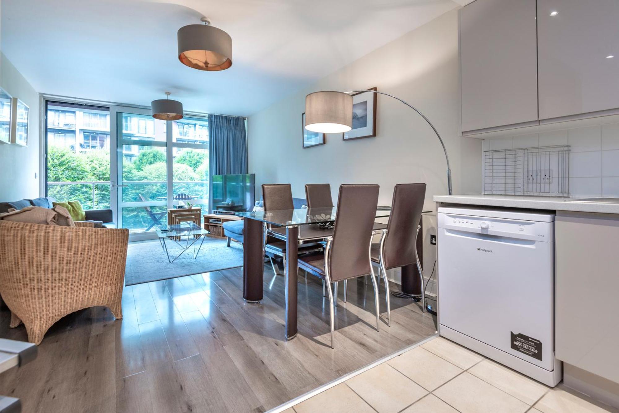 Battersea Power Station Apartment Лондон Екстериор снимка