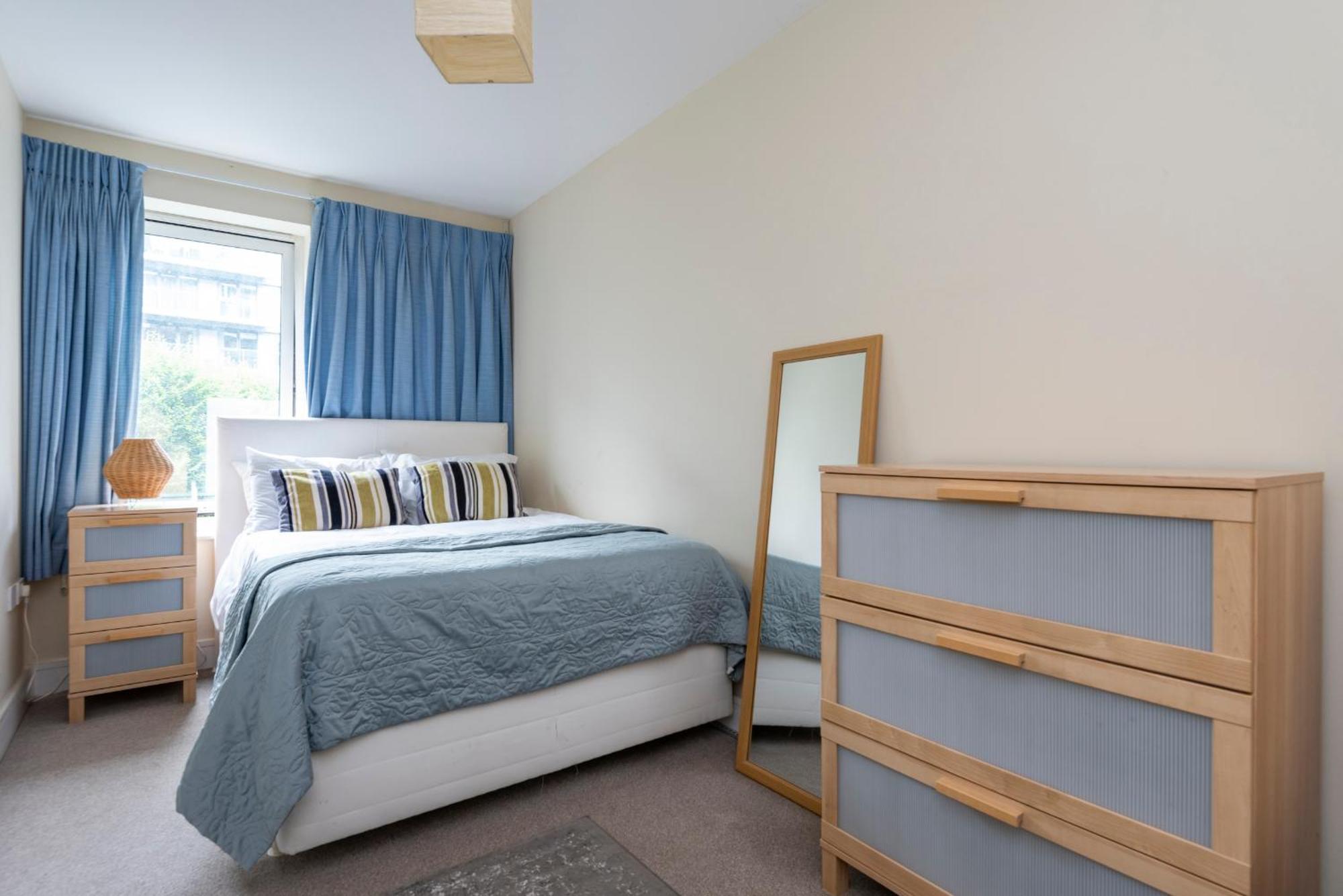 Battersea Power Station Apartment Лондон Екстериор снимка