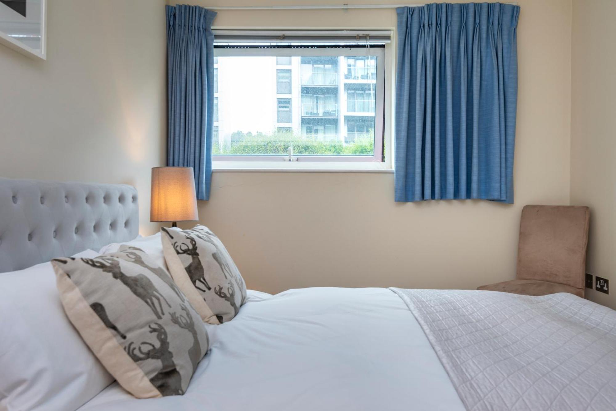 Battersea Power Station Apartment Лондон Екстериор снимка